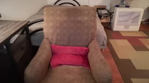 slut online show from December 25, 11:10 pm