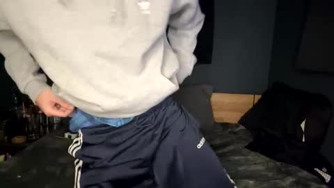 slutsandblunts online show from February 2, 2:43 am