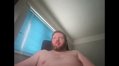 smallone19832 online show from February 26, 8:26 am