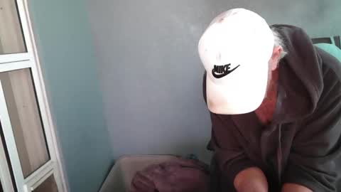 Daddy online show from January 11, 1:37 pm