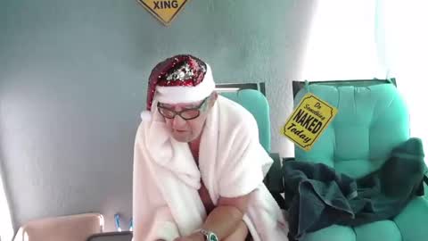 Daddy online show from December 22, 4:15 pm