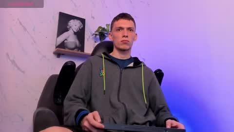 SMIT  online show from February 11, 9:25 pm