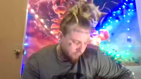 smoke online show from February 8, 11:02 pm