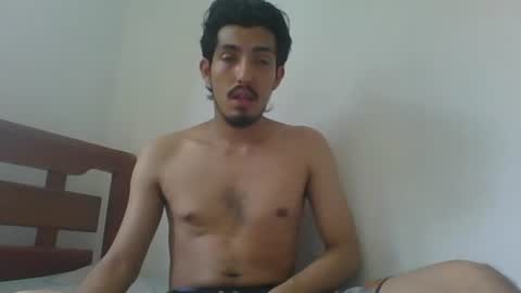 Snapshot of snackontime19 chatting on January 11, 3:52 pm snackontime19 online show from January 11, 3:52 pm