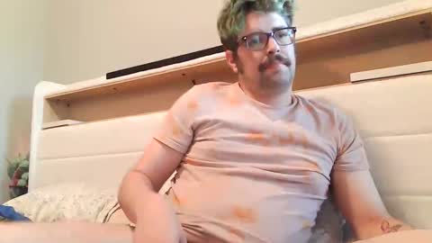 snackonzach online show from June 7, 12:17 am