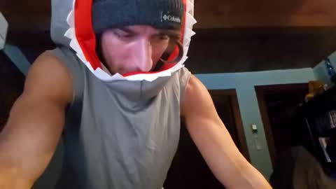 Snackyyyy online show from February 21, 2:34 am