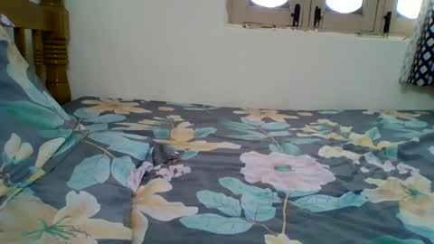 Snapshot of snapbbcsext chatting on December 14, 6:35 am happy man online show from December 14, 6:35 am