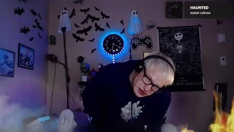 Viiscount  Snarfle Von Snarfenberg online show from December 3, 12:38 pm