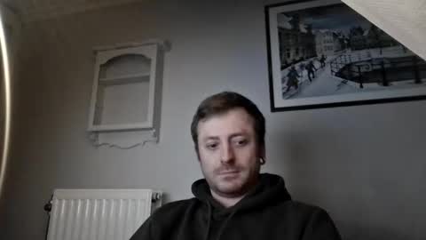 snoecks online show from April 1, 6:38 pm