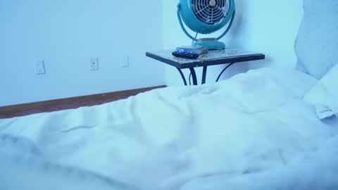 solano131706 online show from April 19, 10:34 pm