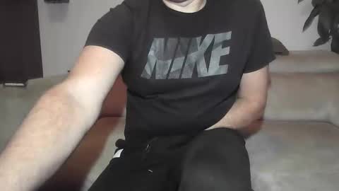 Snapshot of sole73 chatting on October 6, 3:55 am Sole Obedient online show from October 6, 3:55 am