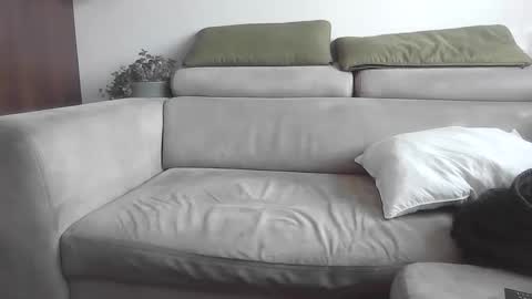 Snapshot of sole73 chatting on September 28, 7:28 am Sole Obedient online show from September 28, 7:28 am