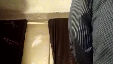 ELLIOTT online show from February 4, 7:14 am