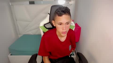 ESTEBAN online show from June 2, 2:56 am