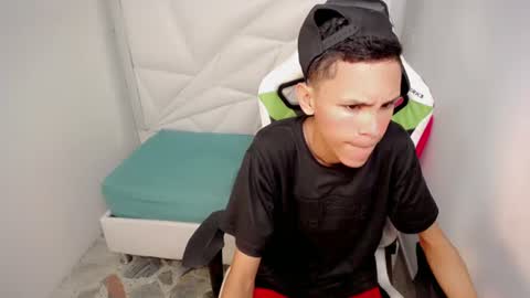 ESTEBAN online show from July 1, 10:43 pm