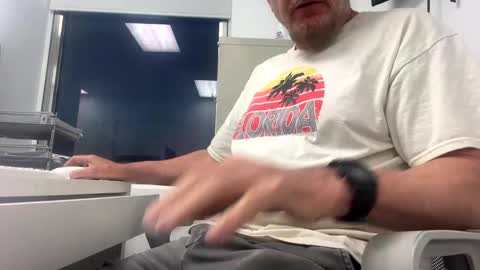 Snapshot of sonnydonut chatting on March 5, 11:28 am Max Banana online show from March 5, 11:28 am