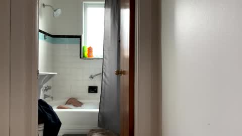 Sonny Madraga online show from December 22, 6:27 pm