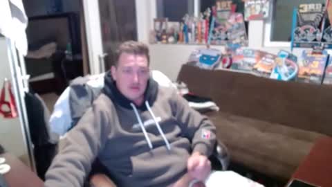 Snapshot of sophiaroze chatting on March 8, 9:46 am sophiaroze online show from March 8, 9:46 am