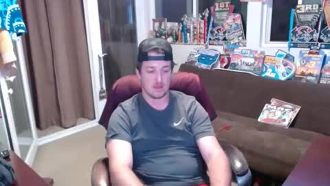 Snapshot of sophiaroze chatting on March 1, 9:08 am sophiaroze online show from March 1, 9:08 am