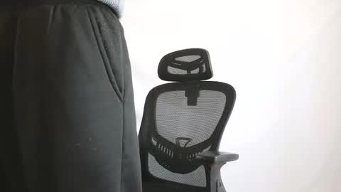 Marco. When Im offline you can view premium content in bio online show from April 4, 8:33 am