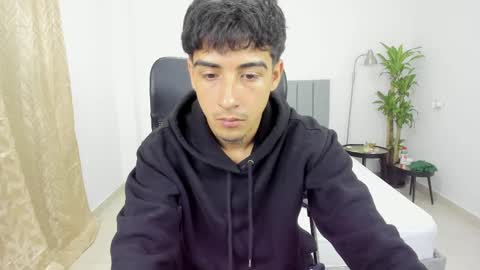 spider master online show from March 2, 3:13 am