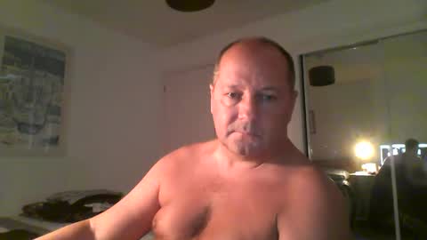 Snapshot of spidey1051a chatting on February 5, 11:55 am spidey1051a online show from February 5, 11:55 am