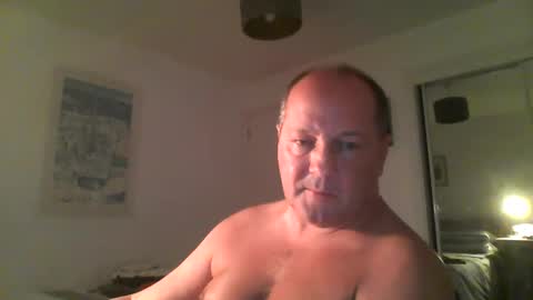 Snapshot of spidey1051a chatting on February 11, 1:51 pm spidey1051a online show from February 11, 1:51 pm