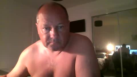 Snapshot of spidey1051a chatting on September 19, 6:47 am spidey1051a online show from September 19, 6:47 am