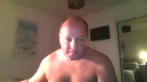 Snapshot of spidey1051a chatting on February 24, 6:47 pm spidey1051a online show from February 24, 6:47 pm