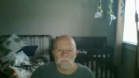 Snapshot of sportfish chatting on December 28, 9:19 pm sportfish online show from December 28, 9:19 pm