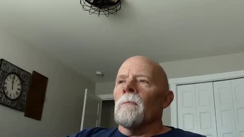 Snapshot of sportfish chatting on September 27, 7:01 pm sportfish online show from September 27, 7:01 pm