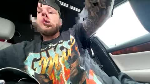 Keepscrolling online show from April 17, 7:16 pm