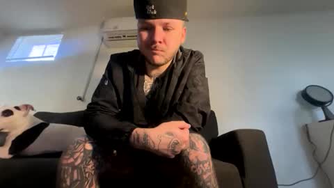 Keepscrolling online show from February 6, 9:12 pm