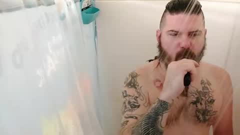 Snapshot of squ1rtl3cb chatting on December 16, 11:44 am squ1rtl3cb online show from December 16, 11:44 am