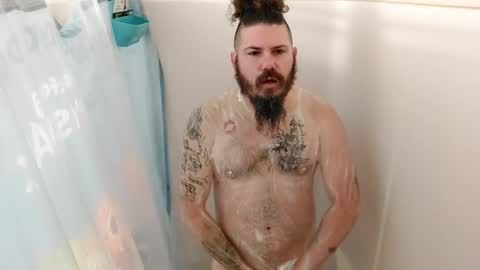 Snapshot of squ1rtl3cb chatting on December 17, 11:39 am squ1rtl3cb online show from December 17, 11:39 am