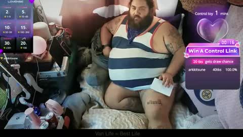 Your Pal Squeaks online show from December 13, 8:37 pm