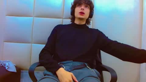 ethan online show from March 3, 1:07 pm