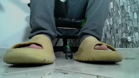 sr master cum its my old account online show from January 13, 5:12 am