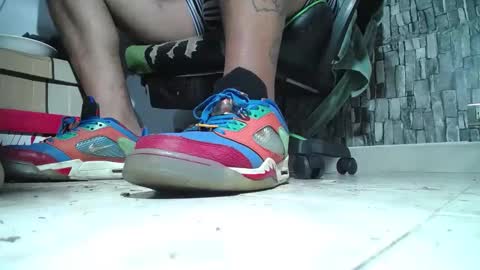 sr master cum its my old account online show from March 29, 1:39 am