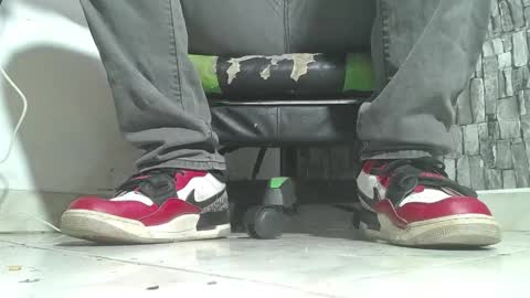 sr master cum its my old account online show from December 4, 2:29 am