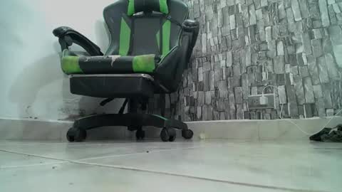 sr master cum its my old account online show from February 26, 6:47 am