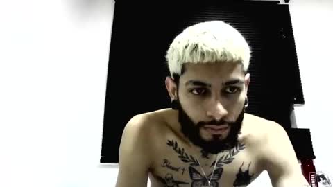 ssanndro online show from April 3, 10:06 pm