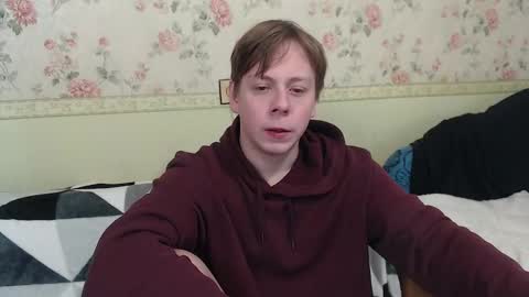 Snapshot of st_rudy chatting on February 7, 8:33 am Joe Peach online show from February 7, 8:33 am