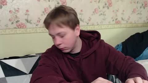 Snapshot of st_rudy chatting on February 10, 6:31 am Joe Peach online show from February 10, 6:31 am