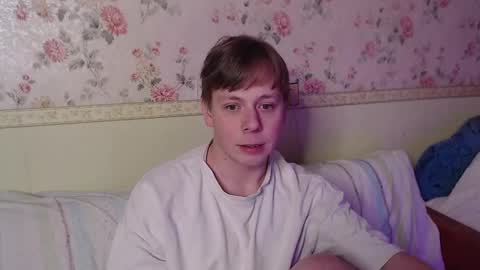 Snapshot of st_rudy chatting on January 4, 8:37 pm Joe Peach online show from January 4, 8:37 pm