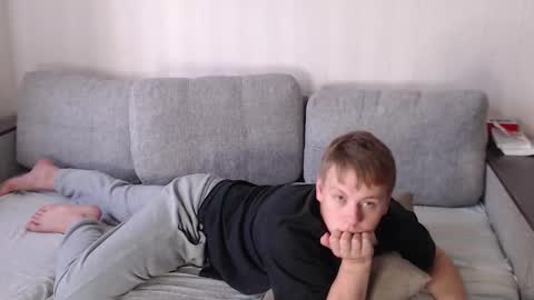 Snapshot of st_rudy chatting on September 17, 2:51 pm Joe Peach online show from September 17, 2:51 pm