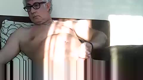 Snapshot of star0806666a chatting on March 9, 5:44 am star0806666a online show from March 9, 5:44 am