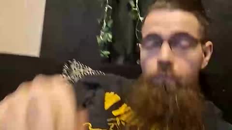 steelroddtodd online show from November 3, 5:11 am