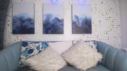 Steev online show from December 12, 4:48 am