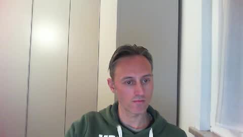 sten015 online show from December 23, 4:39 pm